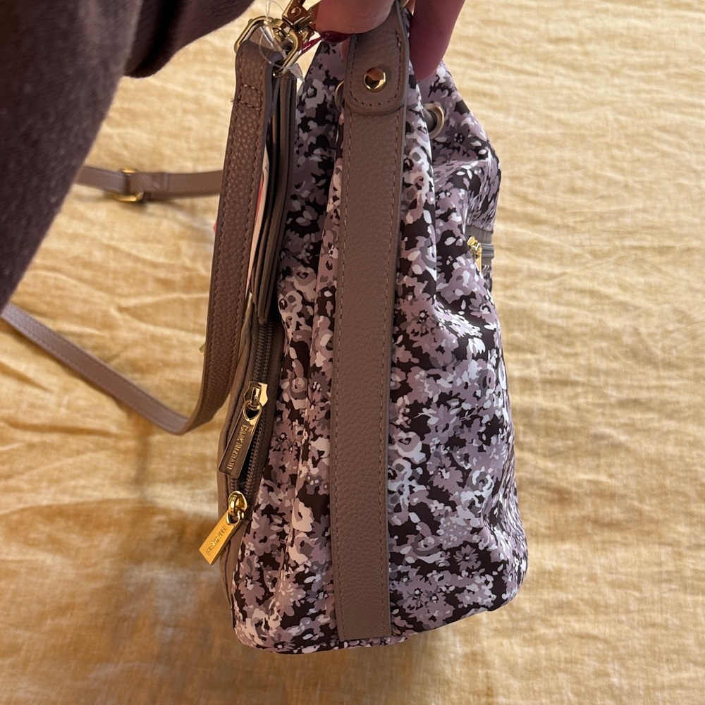 Isaac Mizrahi Floral Drawstring crossbody - Picture 10 of 17